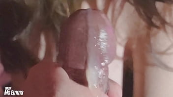 Mahasiswi Nakal Dihajar Dosen Ganteng, Dijilat Memek Sampai Meraudara Dan Dientot Kencang Sampai Crot Di Dalam