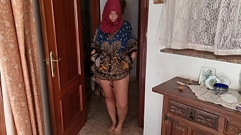 Pemerkosaan Berjilbab Untuk Satu Pria Kulit Putih