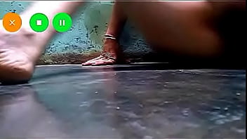 Desi Bhabhi Jari-jemari Merangsang Hingga Klimaks