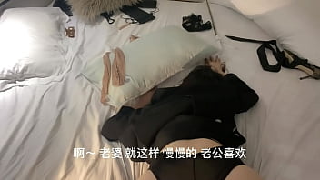出差老公快回家，老婆在家用骚话asmr视频等你，主页还有更刺激的