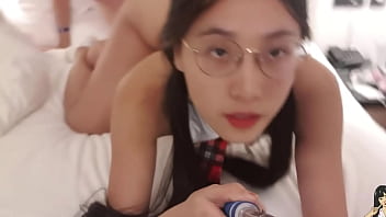 Liu Yue, Gadis Asia Seksi, Merasakan Kenikmatan Saat Digerogoti Kontol Besar
