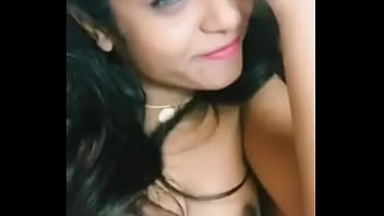 Istri Desi Yang Panas Dengan Suaminya Yang Berapi-api