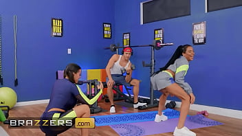 Brazzers – Nonton Bintang Porno Tercabul Berkeringat Saat Olahraga Mesum, Bikin Ngentotmu Makin Keras!