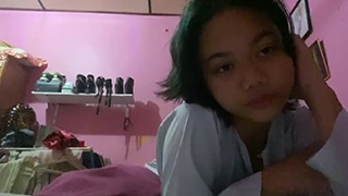 Clara Ukhty Buka Jilbab, Langsung Jadi Jalang Ganas