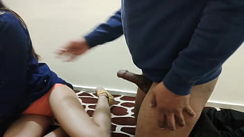 Kakak Tiri Panas Mengajari Adik Tiri Cara Bercinta Dengan Suara Serak Dalam Bahasa Hindi