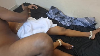 Pemuda India Ngentot Hantu Perempuan Yang Seksi
