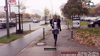 Gadis Turki Jerman Digiring Ke Tempat Mesum Di Jalanan Untuk Seks Publik