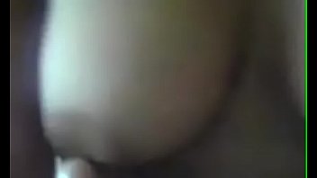 Gadis Desi Dengan Pantat Montok Yang Menggoda