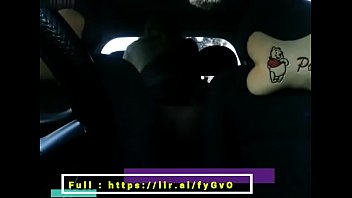 Jilbab Wot Di Dalam Mobil, Penuh Nafsu Dan Goyangan Hot