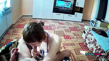 Ranjang Pagi Buta, Gadis Rusia Kurus Berbaju Jaring Ikan Menghisap Sampai Keluar Di Mulutnya