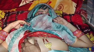 Bhabhi Seksi Yang Menggoda Dalam Adegan Panas Video Porno Hindi