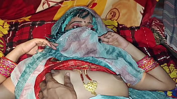 Bhabhi Seksi Yang Menggoda Dalam Adegan Panas Video Porno Hindi