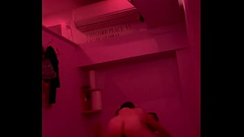 Tubuh Seksi Gadis Oriental Yang Menggoda