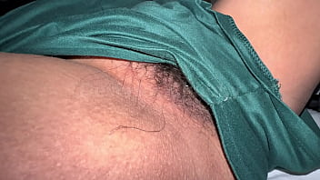 Bidadari India Desi Merangsang Memek Berbulu Basahnya Yang Lebar