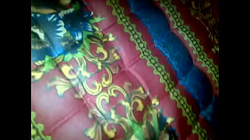 Mami Indonesia Yang Panas Dan Menggoda Di Atas Kontol Besar