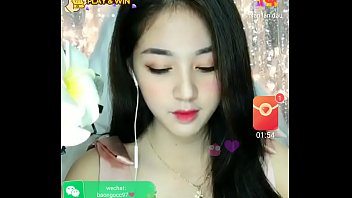 Gadis Asia Panas Menggoda Di Siaran Langsung Uplive