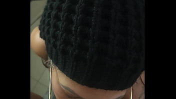 Membasahi Wajah Ibu Mertua Dengan Cairan Panasku