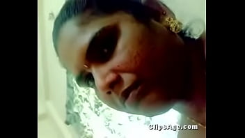 Desi Randi Mengisap Kontol Klien Dalam Rekaman Mms Yang Panas