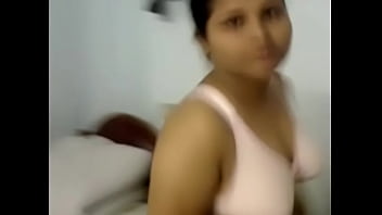 Gadis Desi Manis Basah Kuyup Usai Mandi, Tubuhnya Menggoda Dan Siap Dipeluk