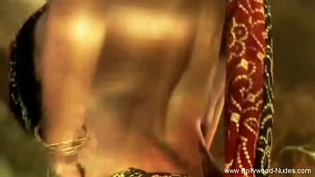 Kecantikan India Yang Menggoda Dan Romantis Untuk Dinikmati Sendiri