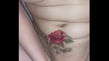 Gadis Oriental Yang Menggoda