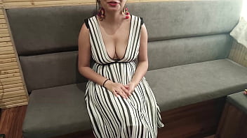 Jija Ji Tergoda Tubuh Seksi Saali, Dihardiki Lubang Memek Dan Pantatnya Dengan Audio Hindi