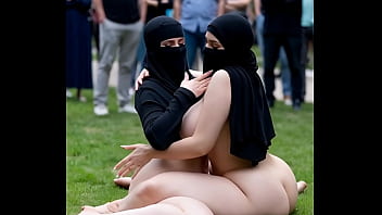 Kompliasi Lesbian Arab Berjilbab Dan Bercadar Gaya Anjing: Ibu-ibu Berbadan Montok Dan Remaja Hot Edisi Grok Ai