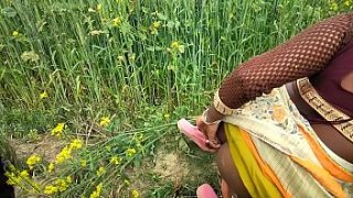 Gadis Desi Nakal Dihardcore Di Alam Terbuka Sambil Berbicara Bahasa Hindi