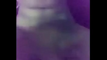 Gadis Desi Menggoda Pacarnya Dengan Memamerkan Tubuhnya Yang Menggairahkan Untuk Lelaki Lain