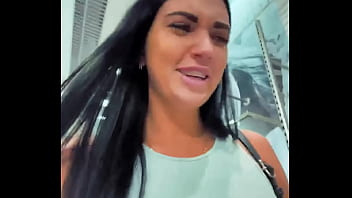 Orang Rusia Bikin Heboh Dengan Pesta Malam Yang Panas Dan Menggoda