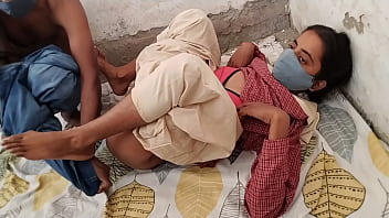 Gadis Sekolah Desi India Ngentot Dengan Pacarnya Di Desa