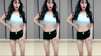 Cô Gái Trung Quốc Uốn éo Thân Hình Nóng Bỏng Trong điệu Nhảy Phờ Lo Ri đa Gợi Cảm