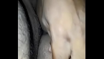 एक देसी गृहिणी की फूली हुई चूत की मादक चुदाई का हिंदी ऑडियो