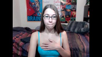 Alexxxcoal Si Amatir Memamerkan Memeknya Di Live Webcam 6cam.biz