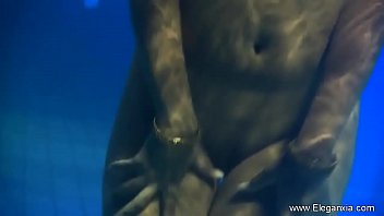 Gelora Biru Yang Menggoda Dari India Yang Sensual