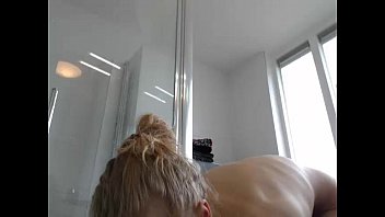 Adik Remaja Siswet19 Mengocok Memek Di Webcam Live — Www.sheer.com/siswet