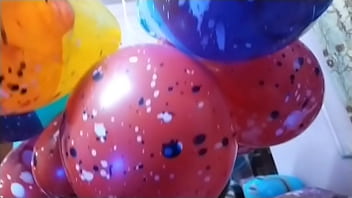Balon India Yang Menggembung Menggoda