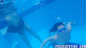 Yessica Bunny Dan Helen Star, Duo Seksi Yang Menggoda Dan Penuh Nafsu