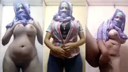 Mama Berjilbab Montok Dengan Payudara Besar Yang Menggairahkan Dan Menggoda