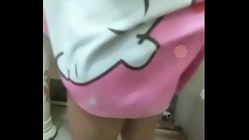 Kamar Mandi Desi Yang Menggoda