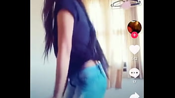 Tarian Goyang Hot Gadis Desi Bikin Napsu Meluap
