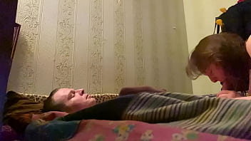Mengebiri Pantat Ibu Rumah Tangga Rusia Yang Tak Pernah Puas