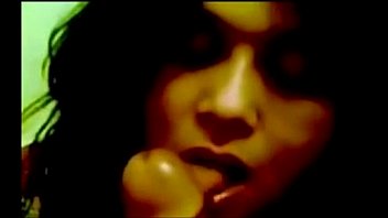 Gadis Desi Super Seksi Menggila Dengan Blowjob Meledak-ledak