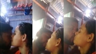 Cowok Dhaka Meremas Payudara Dan Berciuman Panas Dalam Video Desi Seru