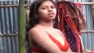 Gadis Nakal Merekam Adegan Panasnya Untuk Kekasih Yang Rindu