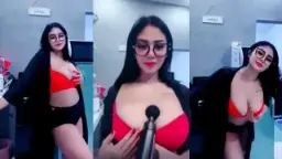 Sandra Toge, Host Mango Yang Cantik Dan Menggoda Dengan Kenikmatan Tak Terduga
