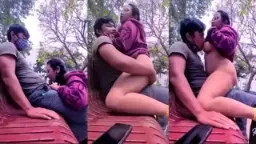 Siswa Sma Beraksi Mesra Di Ruang Publik