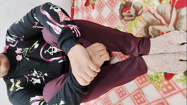 Pinky India Yang Seksi Digoyang Dari Belakang Dengan Nafsu Membara