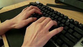 Korea – Gaya Seksi Wanita Cantik Menghabiskan Musim Dingin Tanpa Alas Kaki Di Rumah