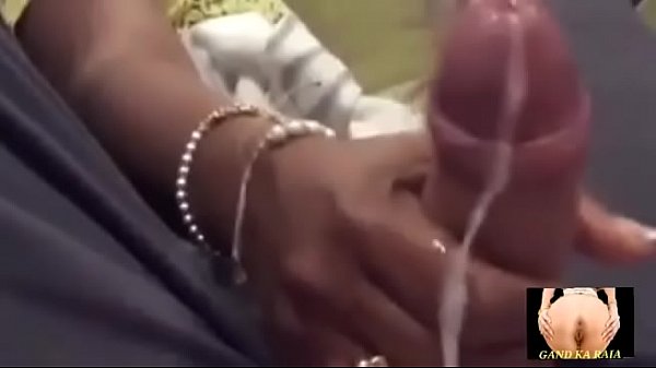 Sentuhan Mesra Ibu India Yang Menggairahkan